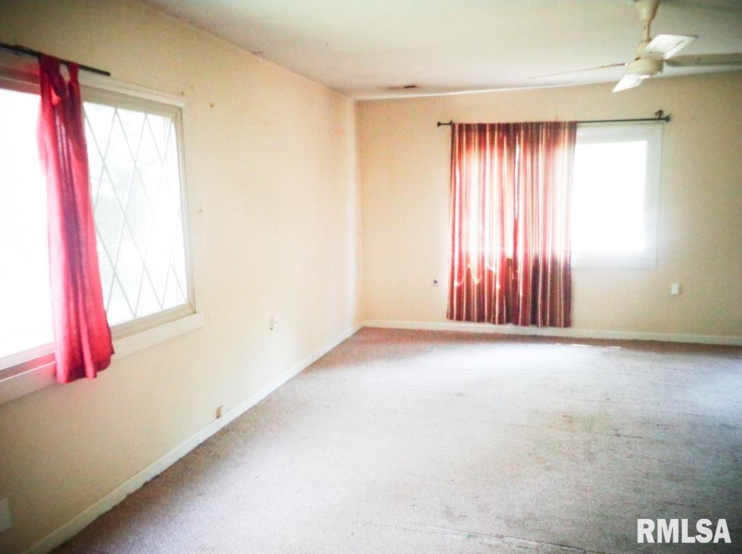 215 Kaskaskia Road Marquette Heights, IL 61554 - Photo 4 of 28 Gallery Image 4