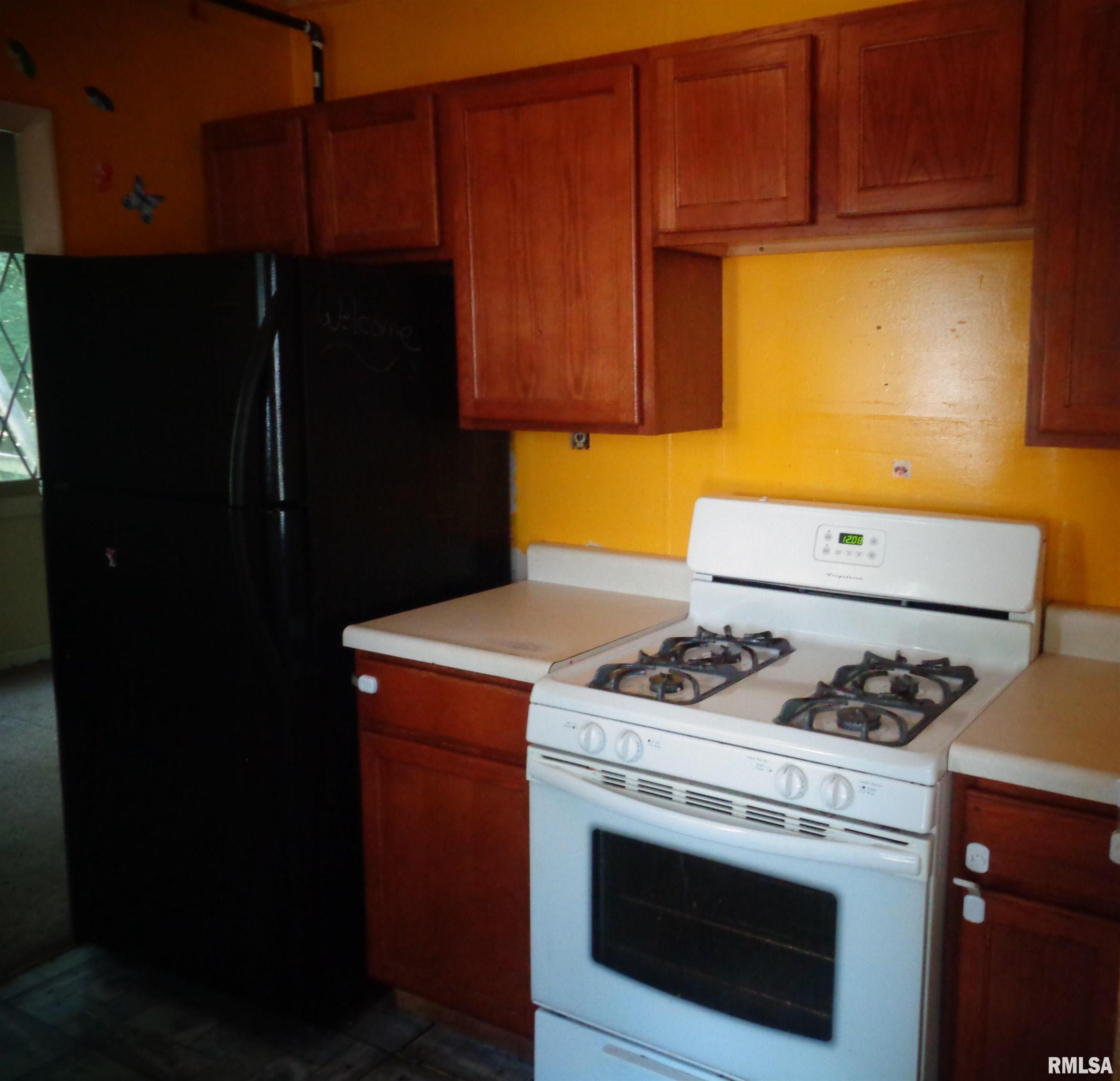 215 Kaskaskia Road Marquette Heights, IL 61554 - Photo 8 of 28 Gallery Image 8