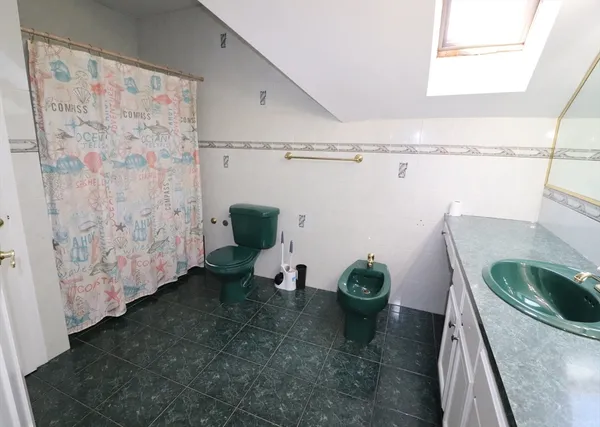 $2,500 | 484 Walnut Street, Unit 2E, Fall River, MA 02720