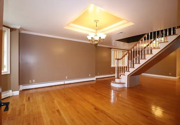 $2,500 | 484 Walnut Street, Unit 2E, Fall River, MA 02720