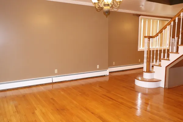 $2,500 | 484 Walnut Street, Unit 2E, Fall River, MA 02720