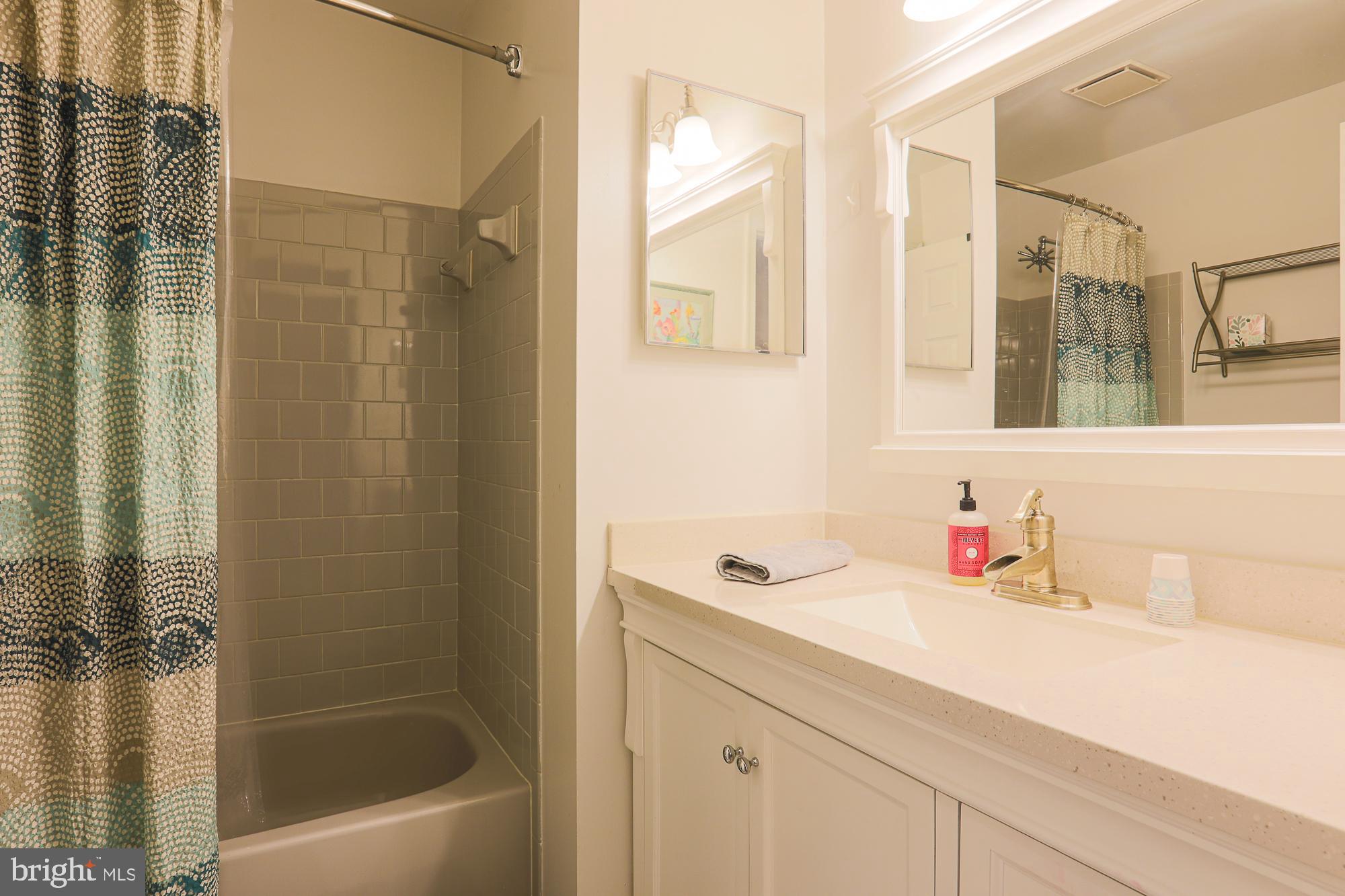 9534 Hallhurst Road Nottingham, MD 21236 - Photo 30 of 40 Gallery Image 30