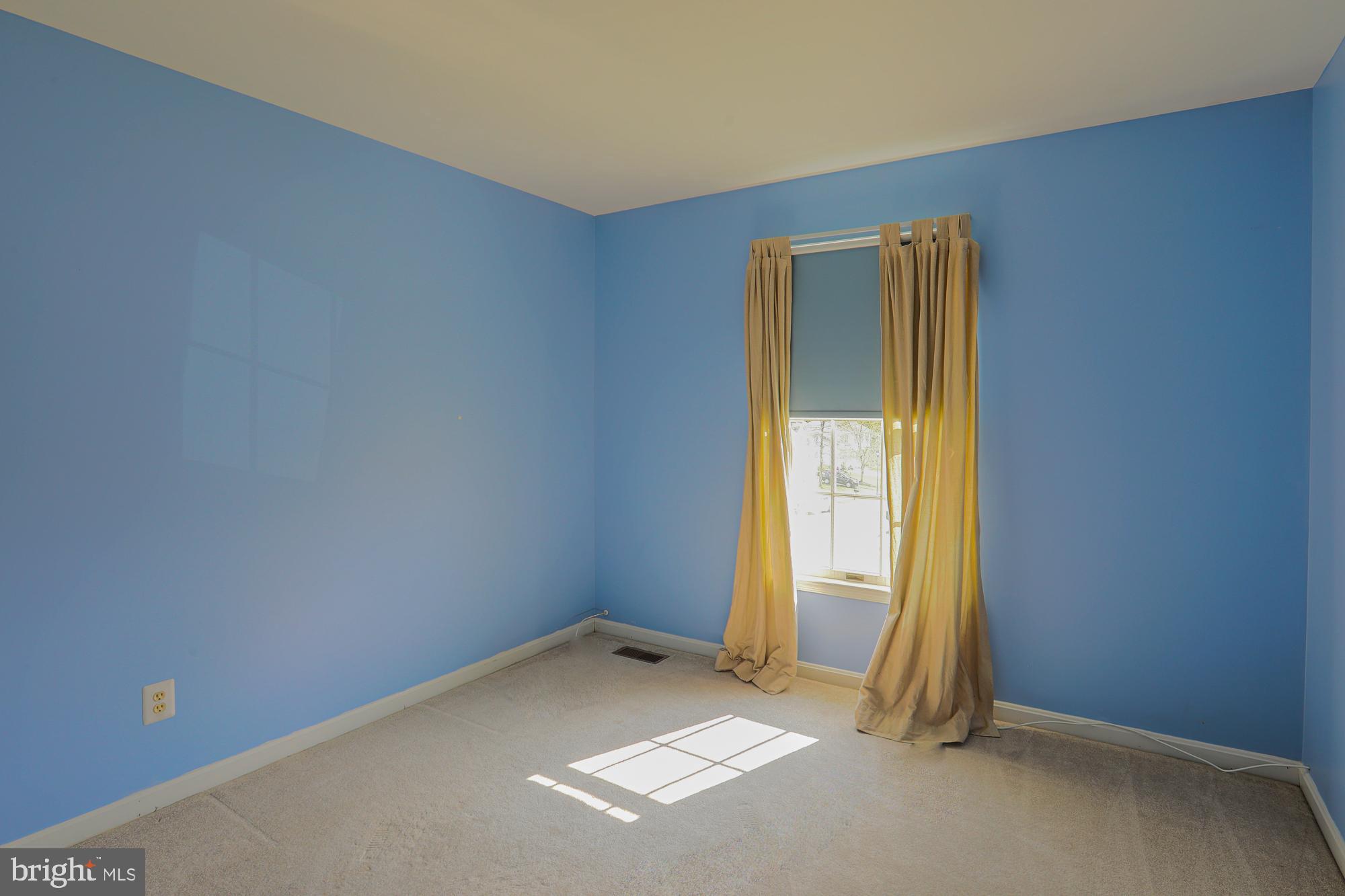 9534 Hallhurst Road Nottingham, MD 21236 - Photo 34 of 40 Gallery Image 34