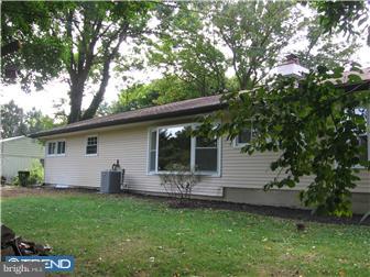 33 Rampart West Media, PA 19063 - Photo 3 of 12 Exterior Back