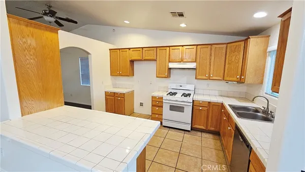 $2,650 | 16528 Avenida Mirola, Desert Hot Springs, CA 92240