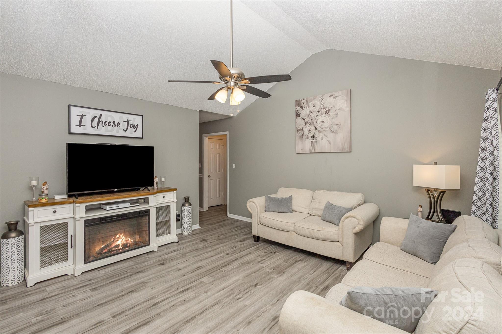 1607 Thrush Way Clover, SC 29710 - Photo 6 of 32 Gallery Image 6