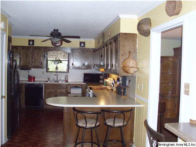 5331 Mayfield Lane Bessemer, AL 35022 - Photo 3 of 27