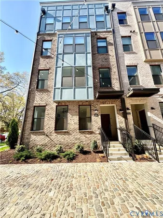 $2,350 | 1501 West Moore Street, Unit A, Richmond, VA 23220