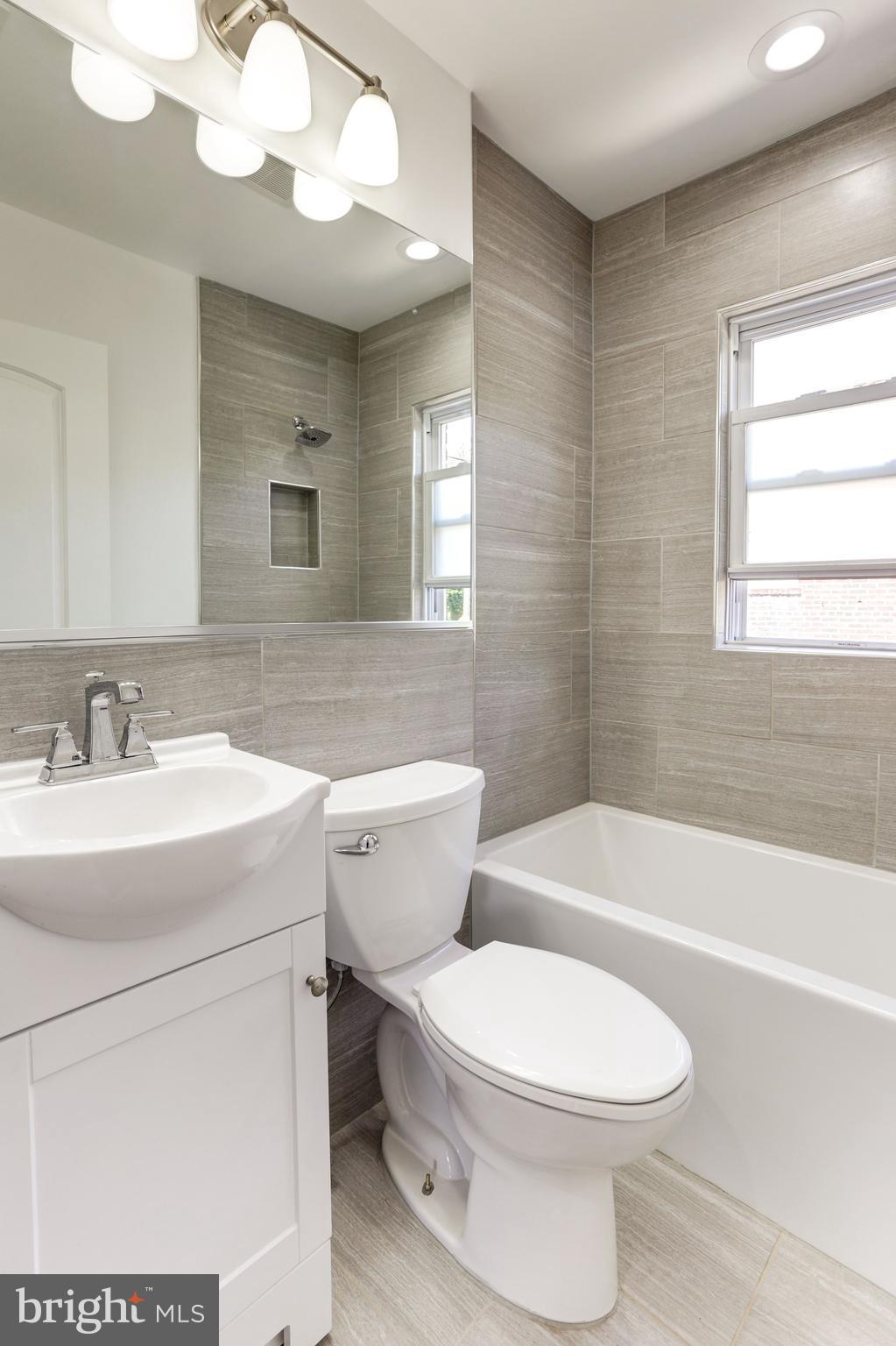 1532 Howard Road Southeast Washington, DC 20020 - Photo 16 of 22 Bath