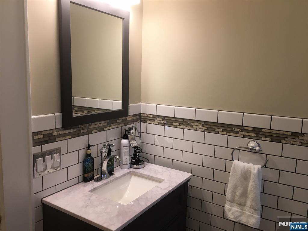 1 Laurel Place Montclair, NJ 07043 - Photo 14 of 24