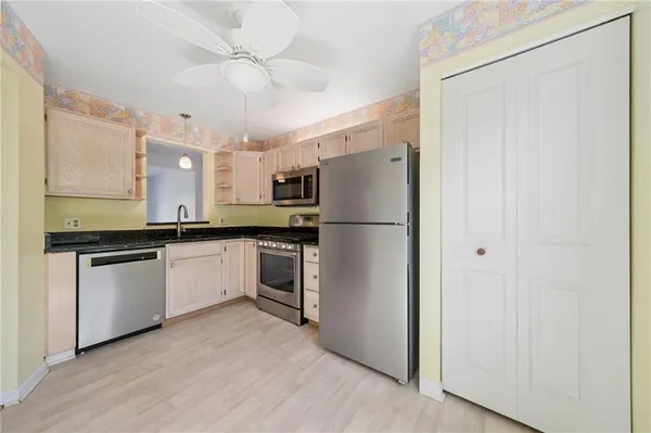 $209,900 | 127 Parliament Place, Pittsburgh, PA 15236