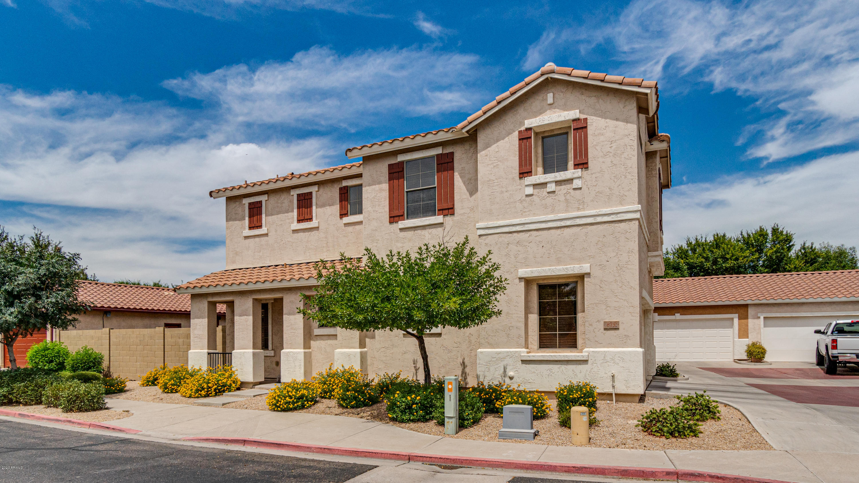 875 South Porter Street Gilbert, AZ 85296 - Photo 3 of 35 875 S Porter St-3