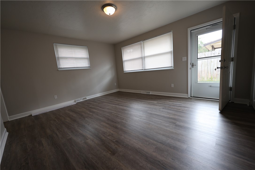 1504 Coventry Road, Unit B Dayton, OH 45410 - Photo 3 of 16