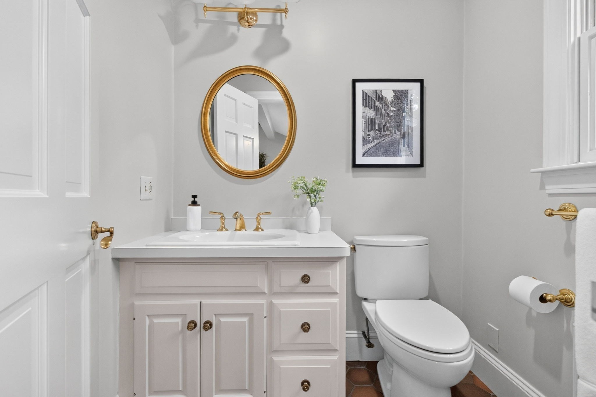 12 Grantland Road Wellesley, MA 02481 - Photo 19 of 31 Gallery Image 19