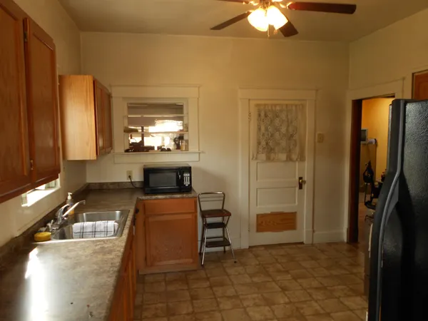 $350,000 | 680 Curtis Avenue, De Beque, CO 81630