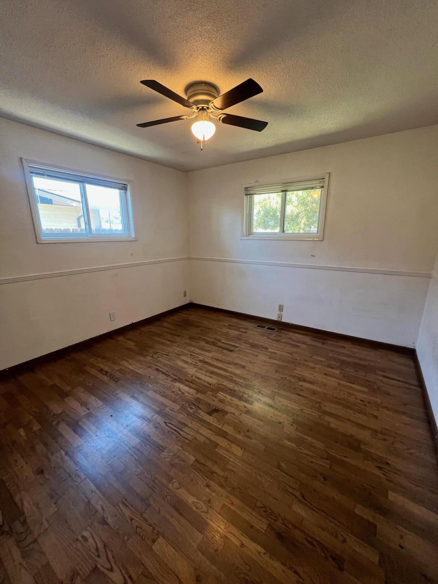 1812 Roberts Road Medford, OR 97504 - Photo 22 of 31 1812 Roberts Bed 2A
