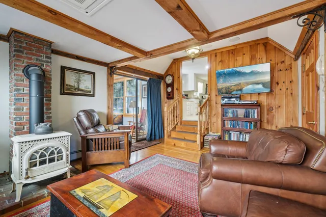 $825,000 | 24 County Road, York, ME 03902