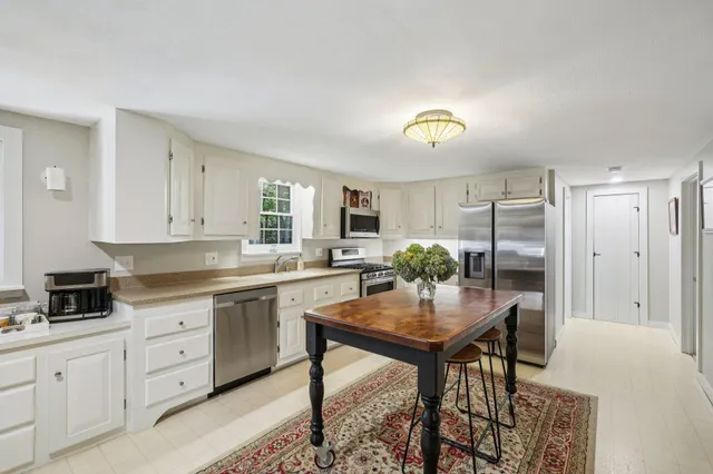 $825,000 | 24 County Road, York, ME 03902