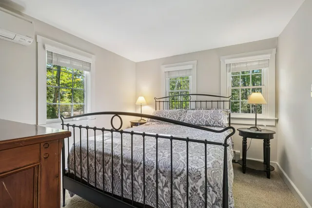 $825,000 | 24 County Road, York, ME 03902