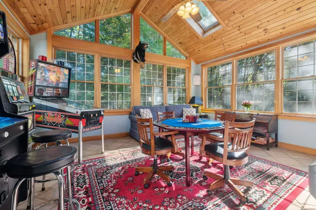 $825,000 | 24 County Road, York, ME 03902