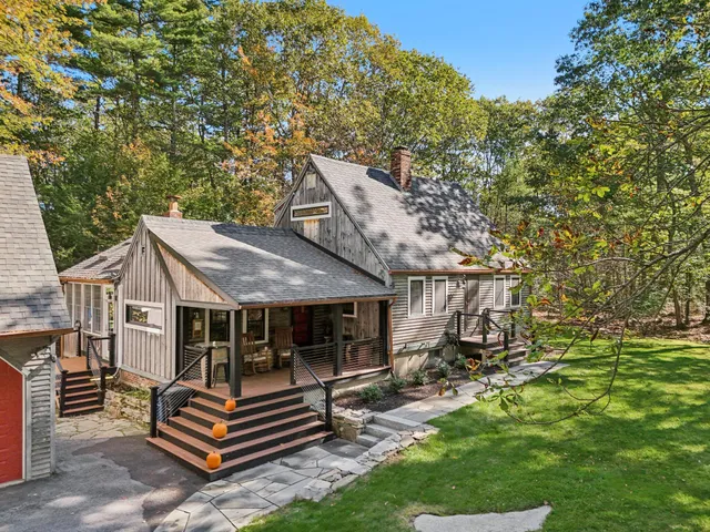 $825,000 | 24 County Road, York, ME 03902