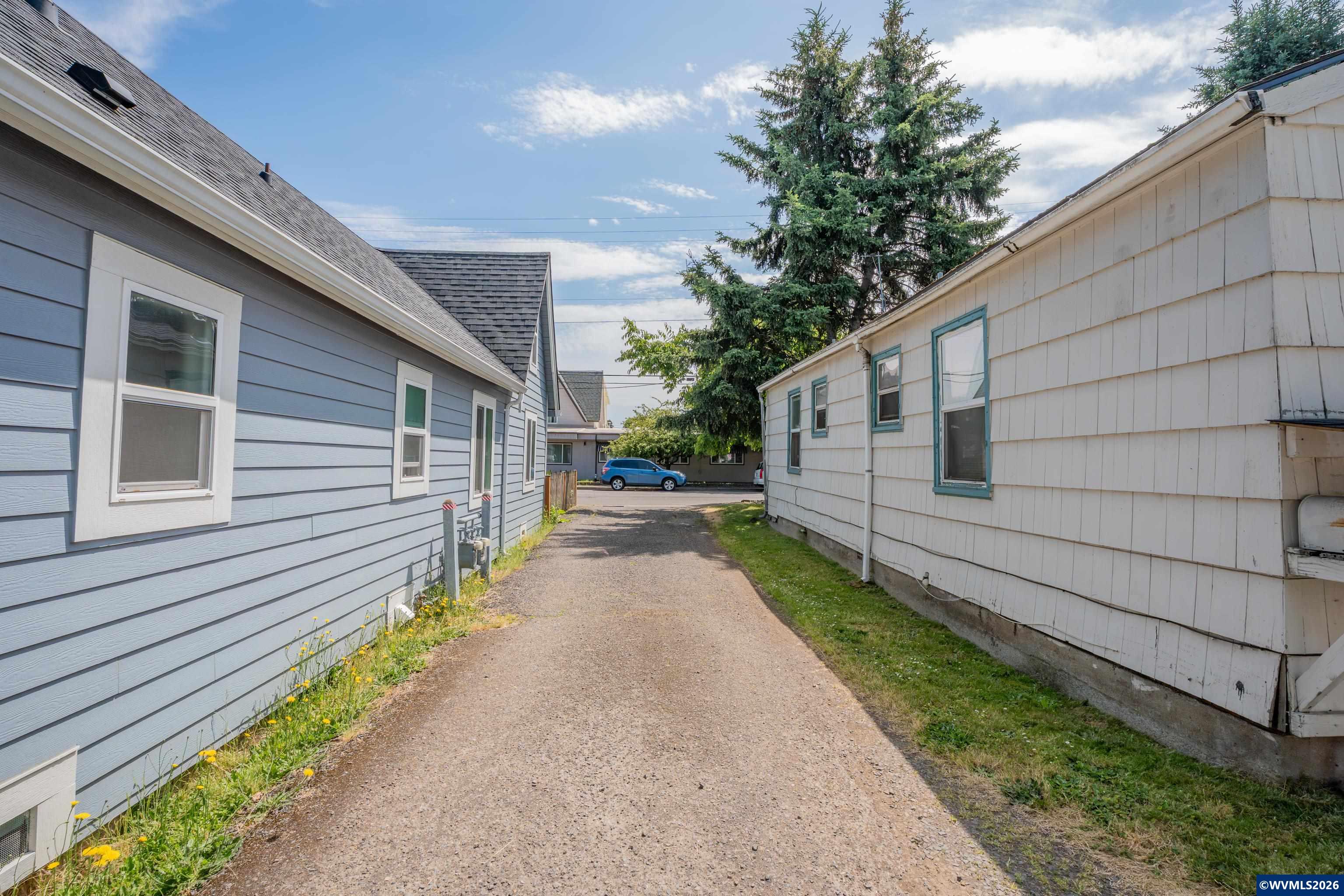340 South Main Street Lebanon, OR 97355 - Photo 5 of 10