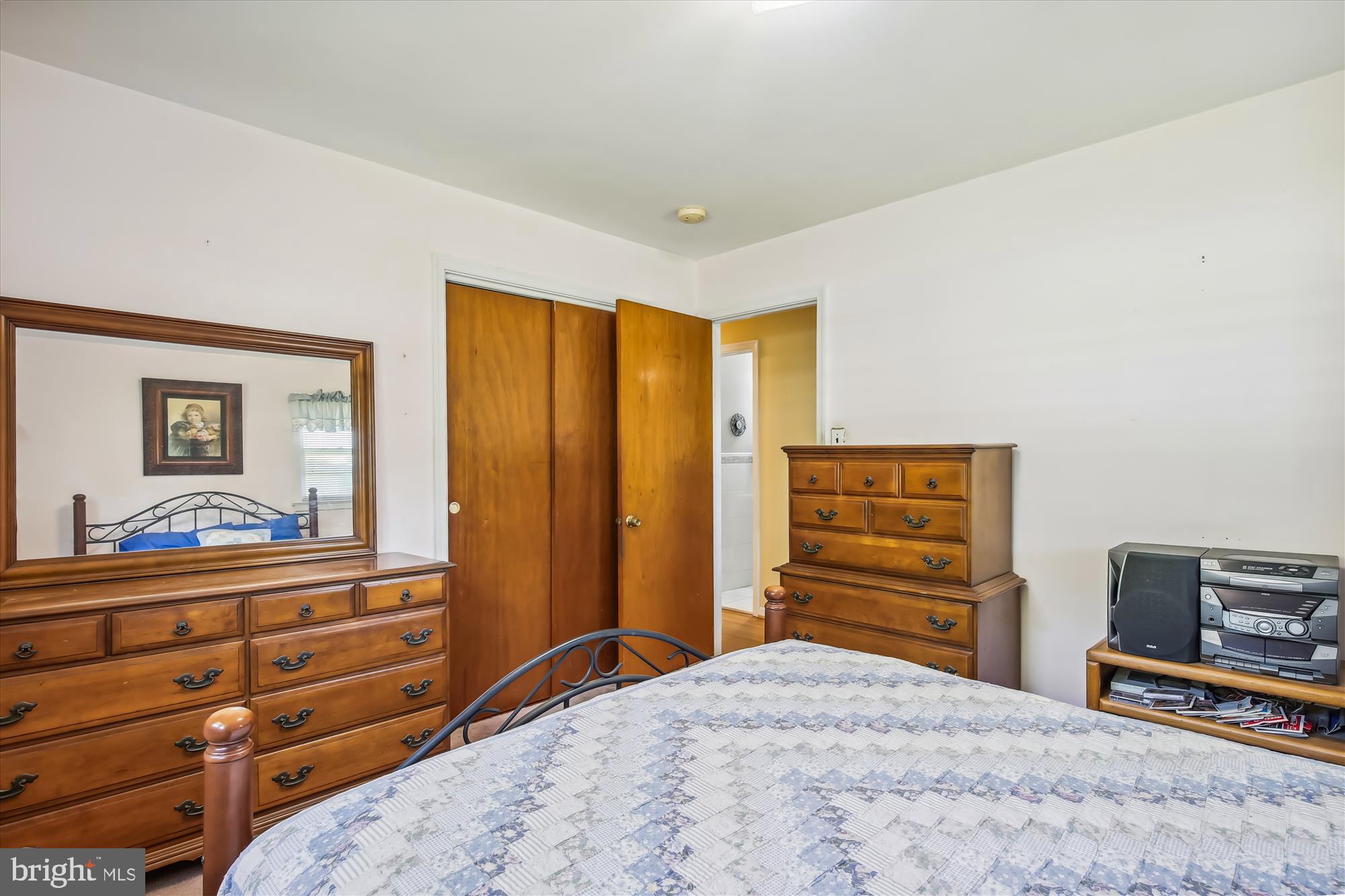 5001 Pole Road Alexandria, VA 22309 - Photo 17 of 37 Main bedroom