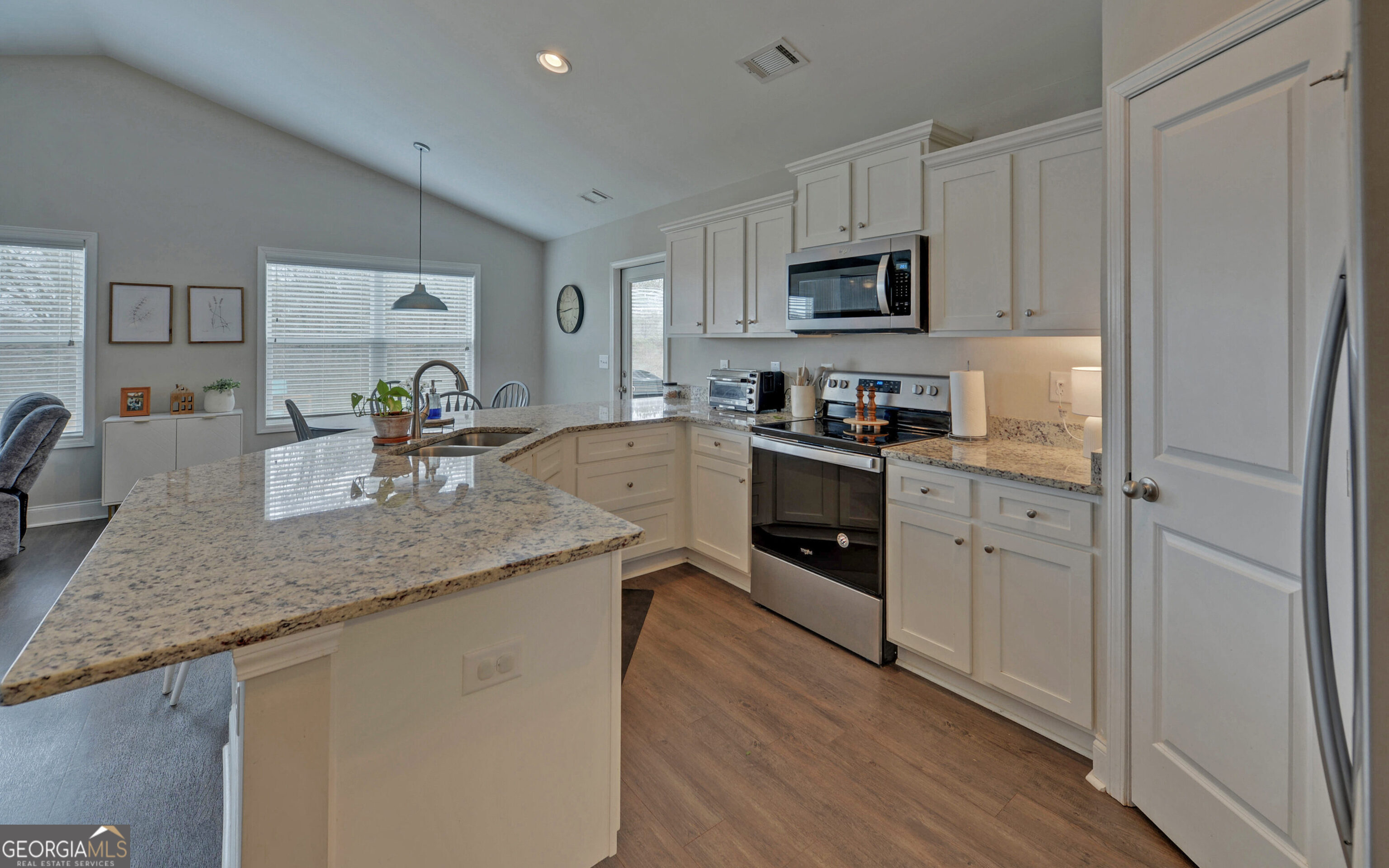 183 Crestview Drive Carnesville, GA 30521 - Photo 10 of 39