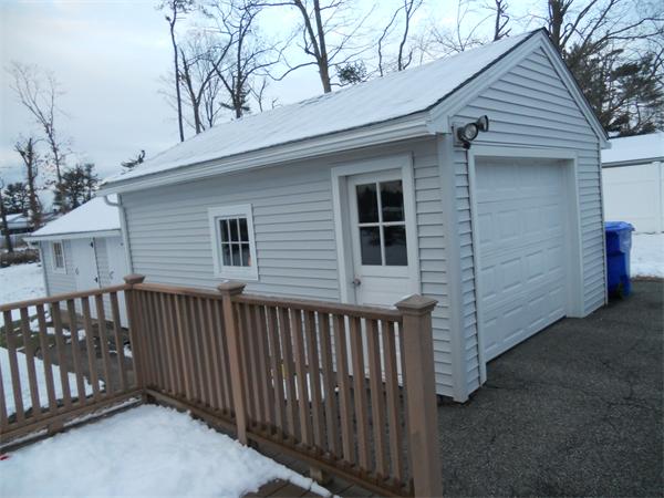 56 Rochford Circle Springfield, MA 01128 - Photo 11 of 12 Gallery Image 11