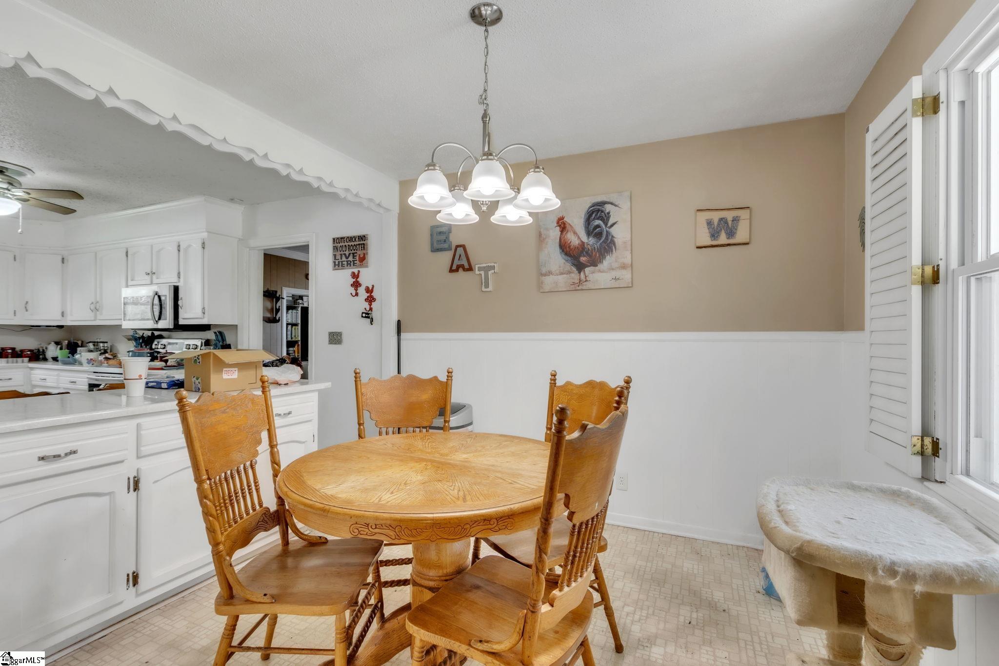 4150 Sandy Flat Road Taylors, SC 29687 - Photo 7 of 17