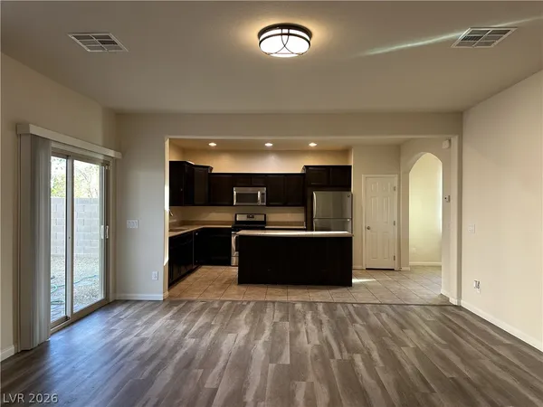 $2,150 | 10 Tribute Peak Way, Las Vegas, NV 89148