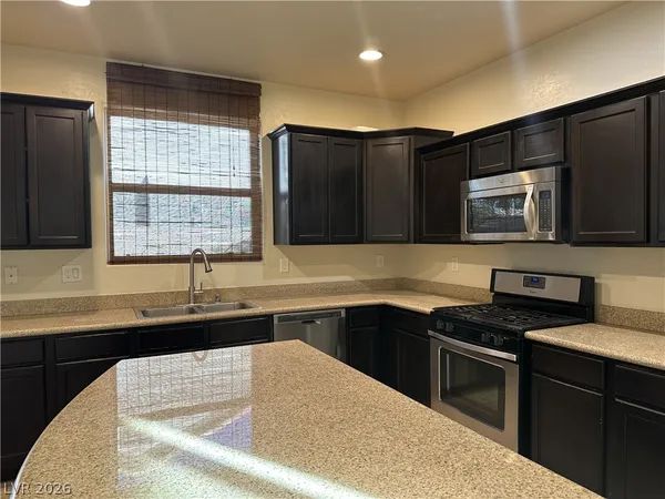 $2,150 | 10 Tribute Peak Way, Las Vegas, NV 89148