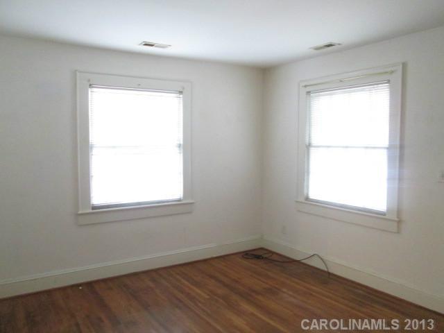 1627 Club Road Charlotte, NC 28205 - Photo 2 of 7
