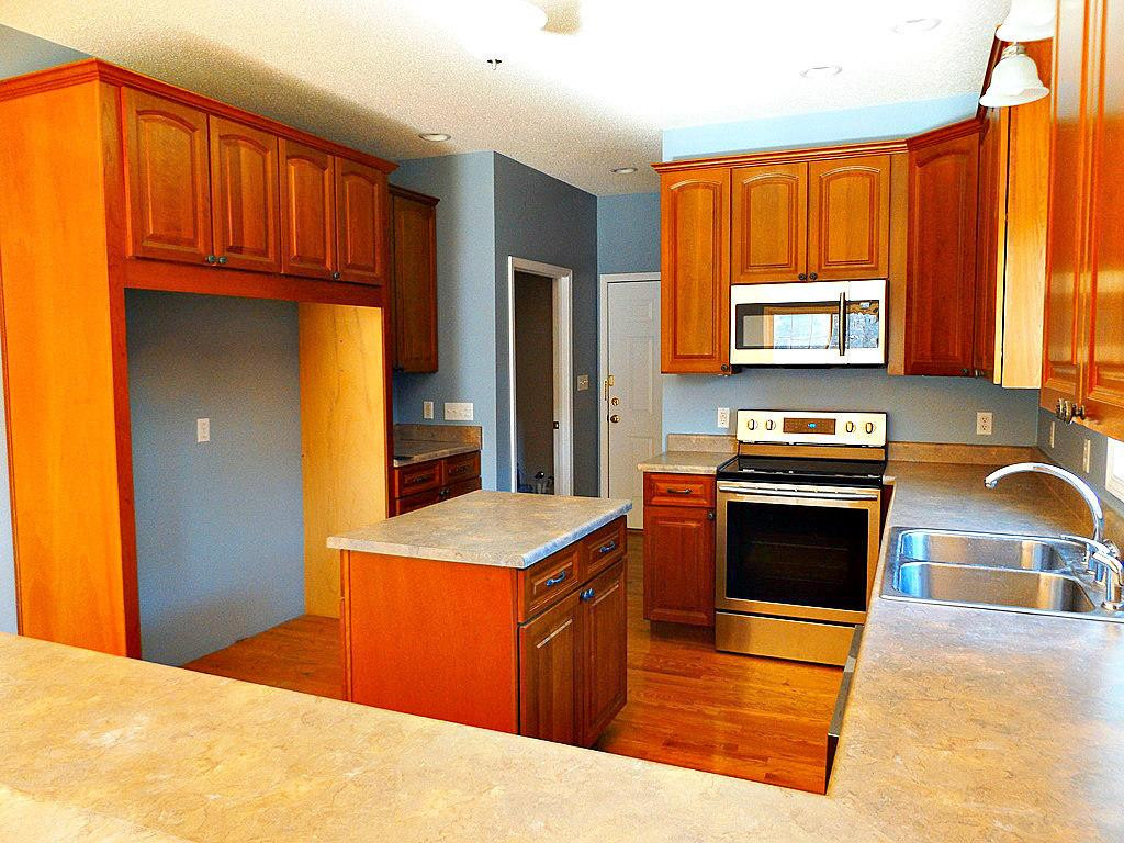 579 Pitt Road Kingsport, TN 37663 - Photo 11 of 22 Kitchen