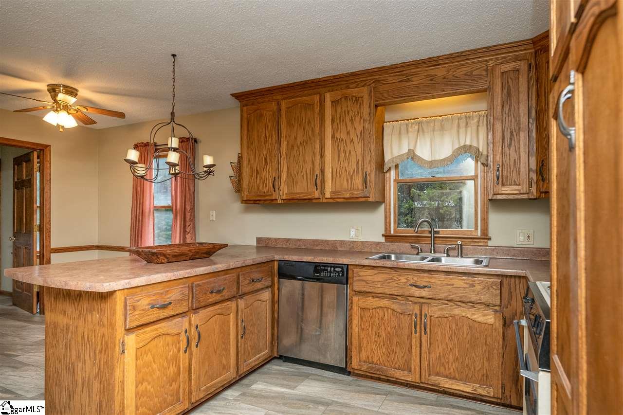 28 Griffin Mill Road Piedmont, SC 29673 - Photo 11 of 30 Gallery Image 11