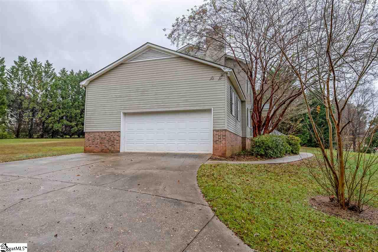 28 Griffin Mill Road Piedmont, SC 29673 - Photo 4 of 30 Gallery Image 4