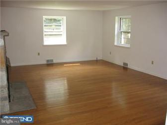 127 Rices Mill Road Wyncote, PA 19095 - Photo 5 of 9