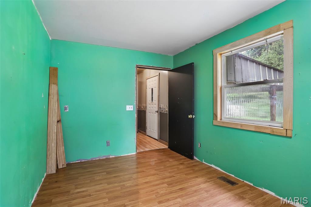 706 North Locust Street Litchfield, IL 62056 - Photo 13 of 24