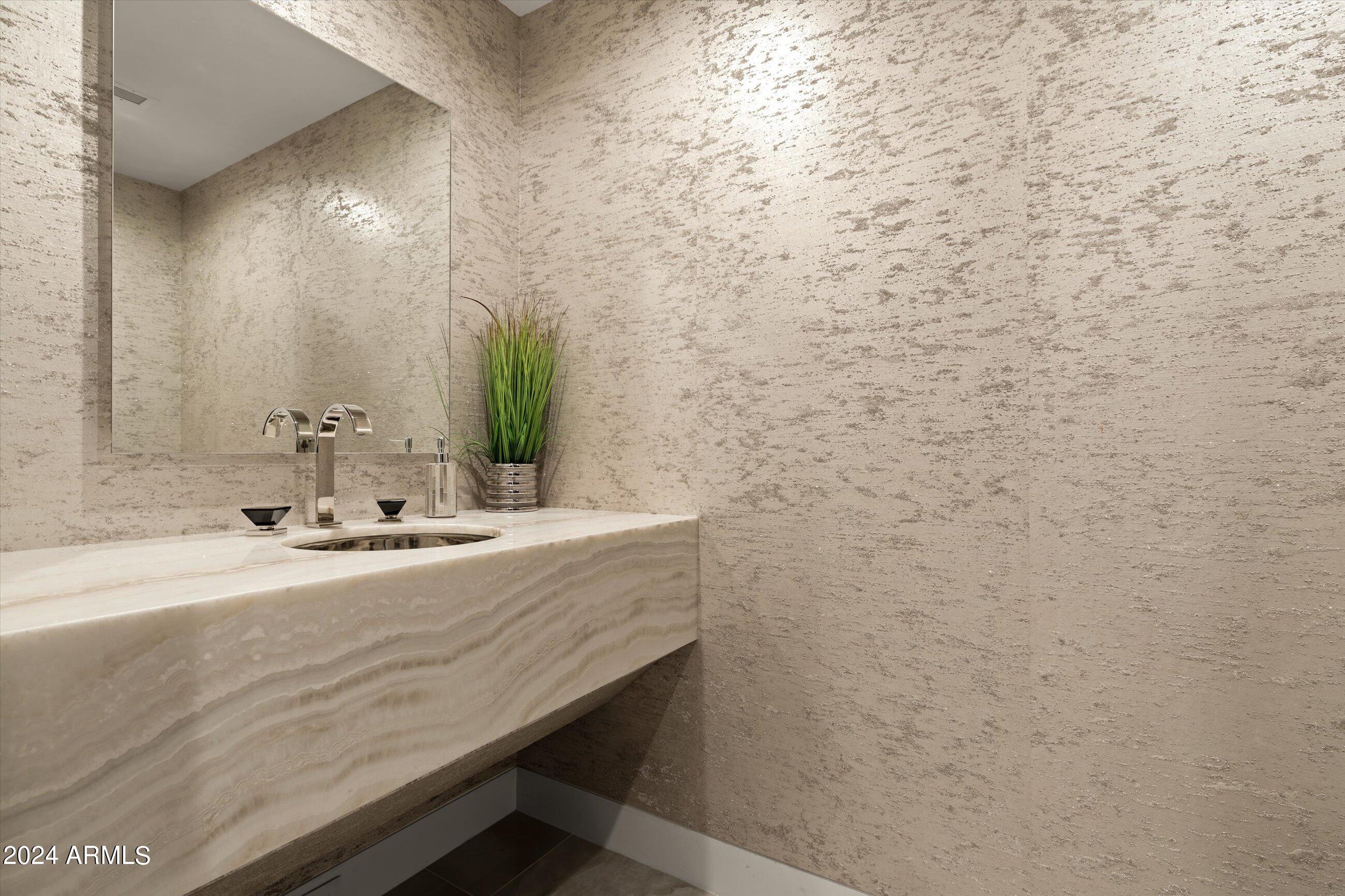 7175 East Camelback Road, Unit 608 Scottsdale, AZ 85251 - Photo 13 of 47 Powder Room