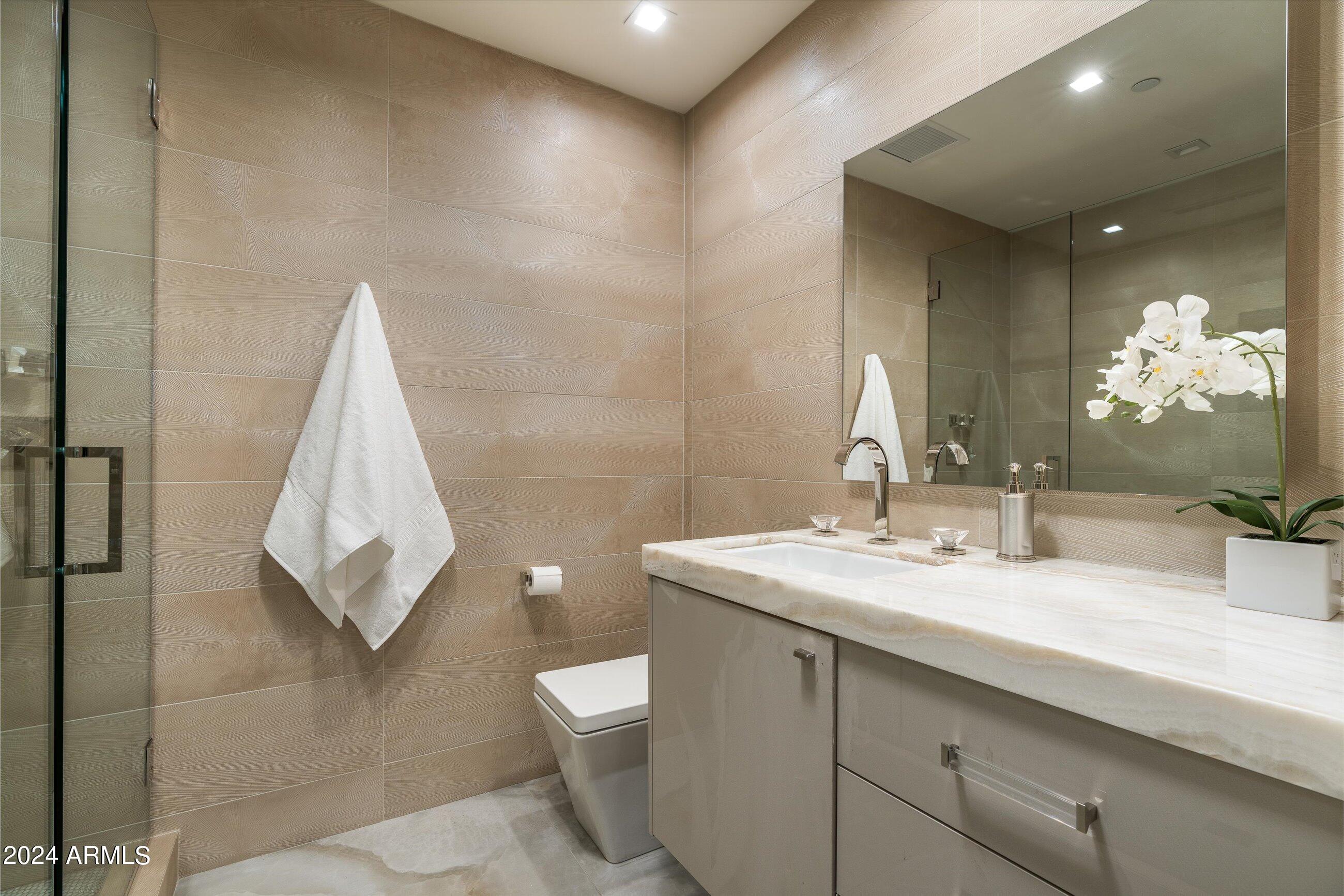 7175 East Camelback Road, Unit 608 Scottsdale, AZ 85251 - Photo 22 of 47 Guest Bathroom