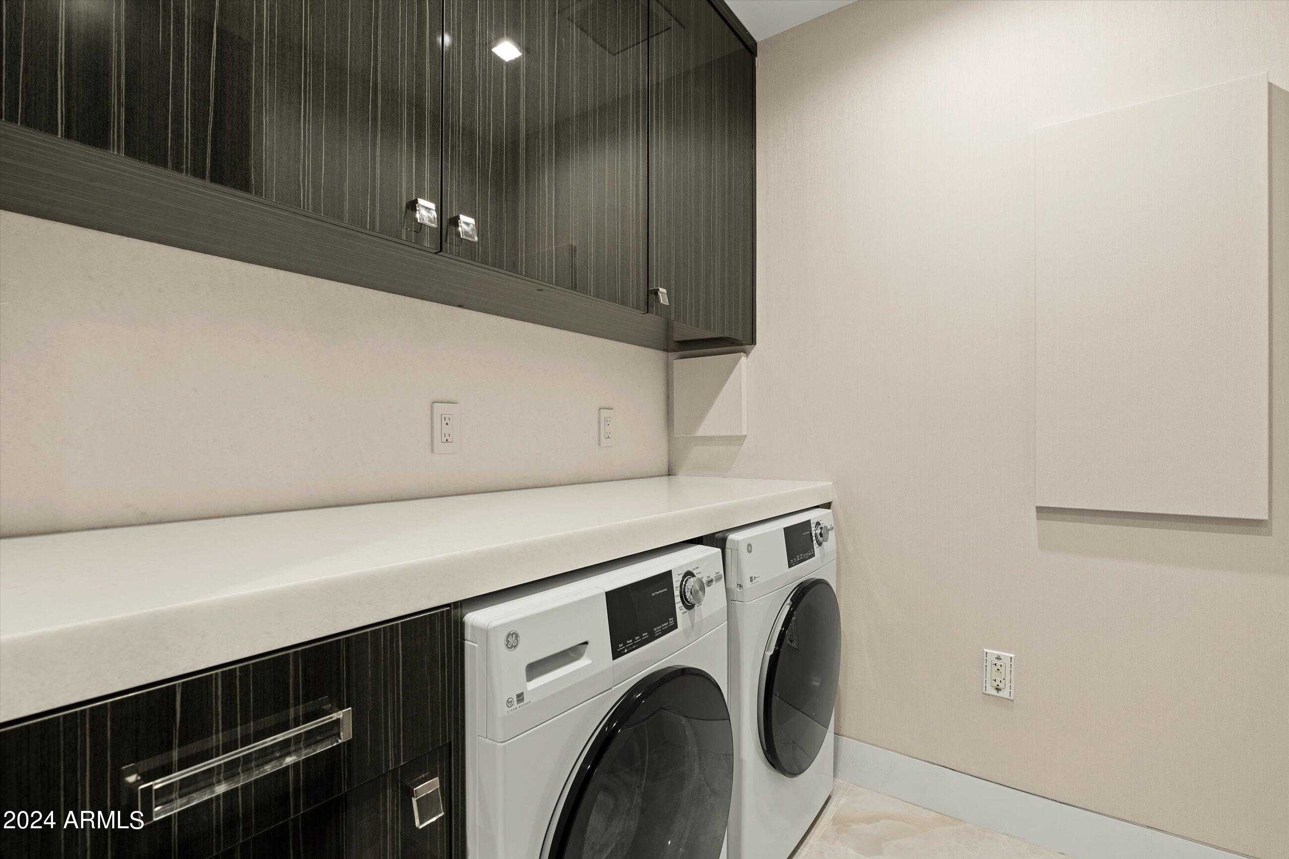 7175 East Camelback Road, Unit 608 Scottsdale, AZ 85251 - Photo 24 of 47 Laundry Room