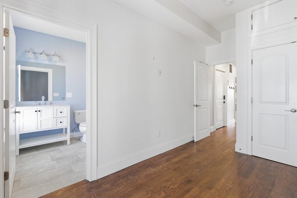 249 Lexington Street, Unit 2 Boston, MA 02128 - Photo 12 of 24 a view of room with bathroom