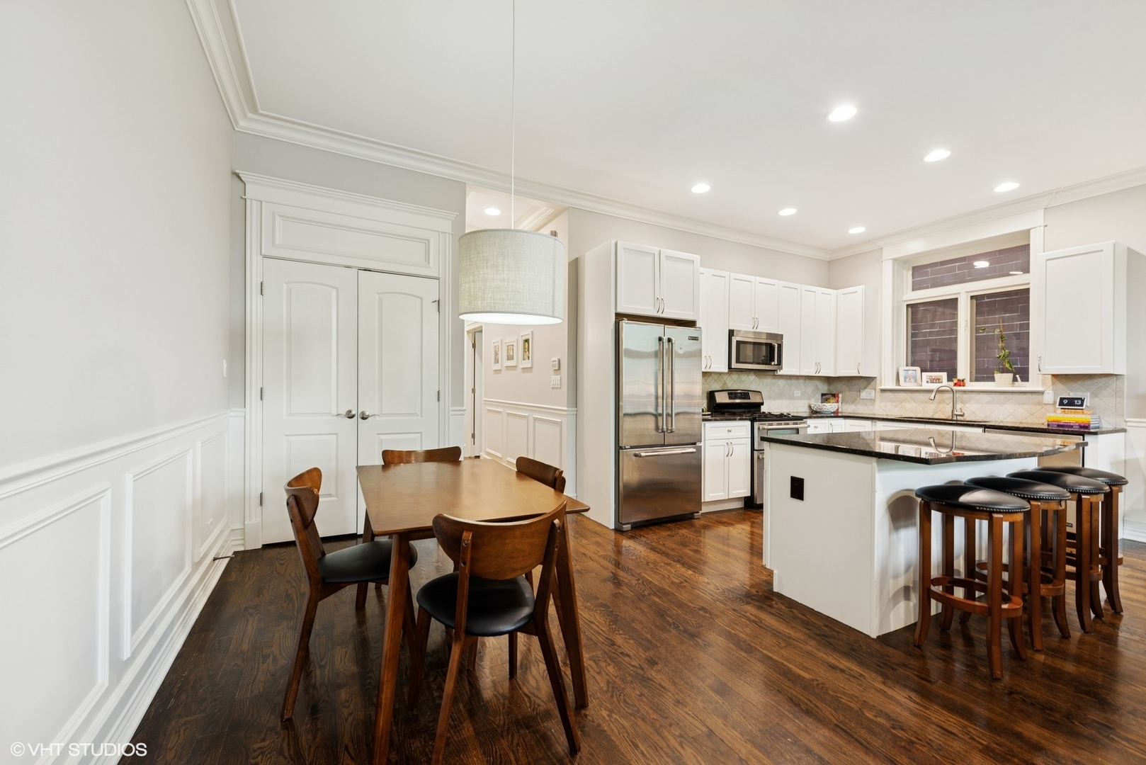2243 West Irving Park Road, Unit 2W Chicago, IL 60618 - Photo 7 of 19