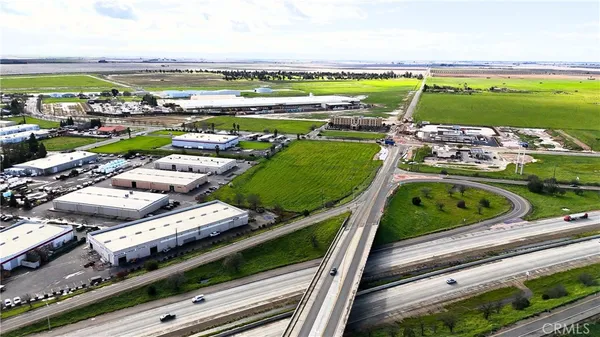 $4,100,000 | 0 Airport Drive & Avenue, Madera, CA 93637