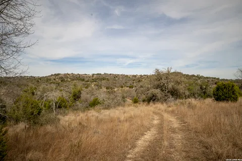 $158,235 | 100 Stieler Valley Lane North, Comfort, TX 78013