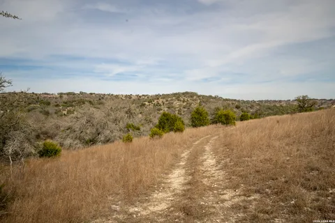 $158,235 | 100 Stieler Valley Lane North, Comfort, TX 78013