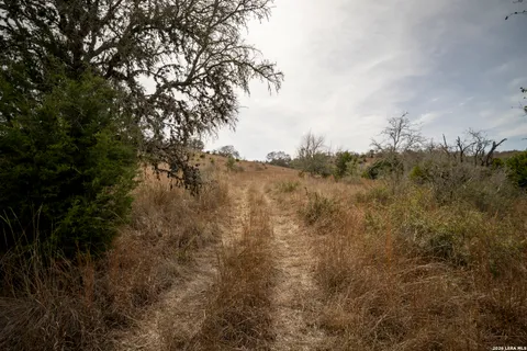 $158,235 | 100 Stieler Valley Lane North, Comfort, TX 78013