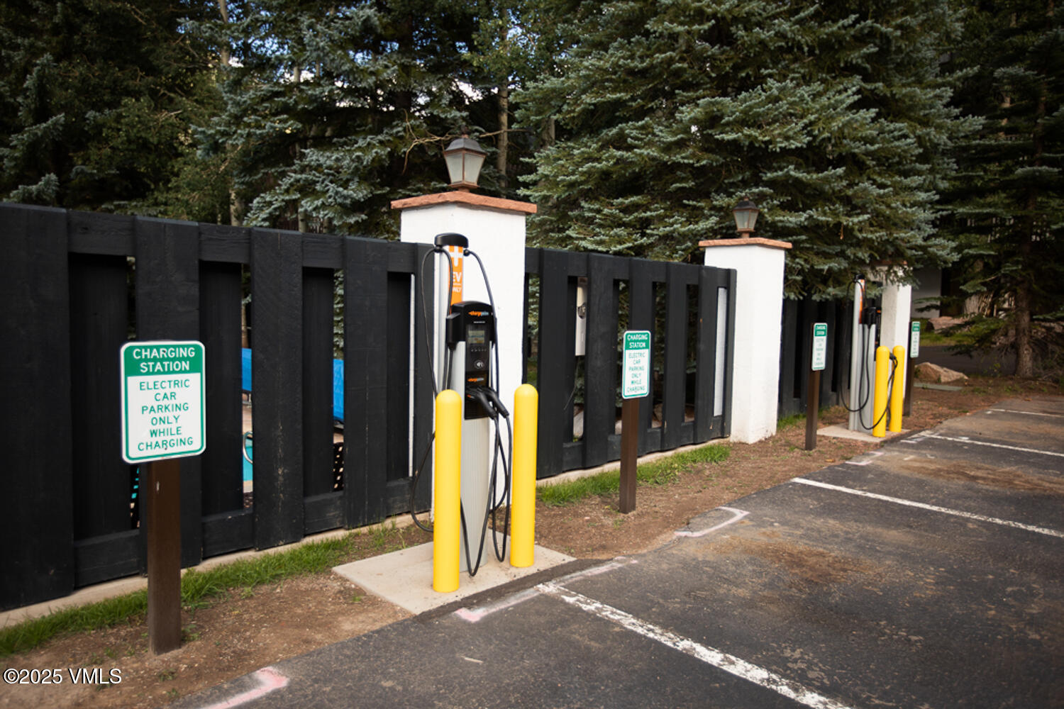 4650 Vail Racquet Club Drive, Unit 21 Vail, CO 81657 - Photo 26 of 29 a view of a building with door