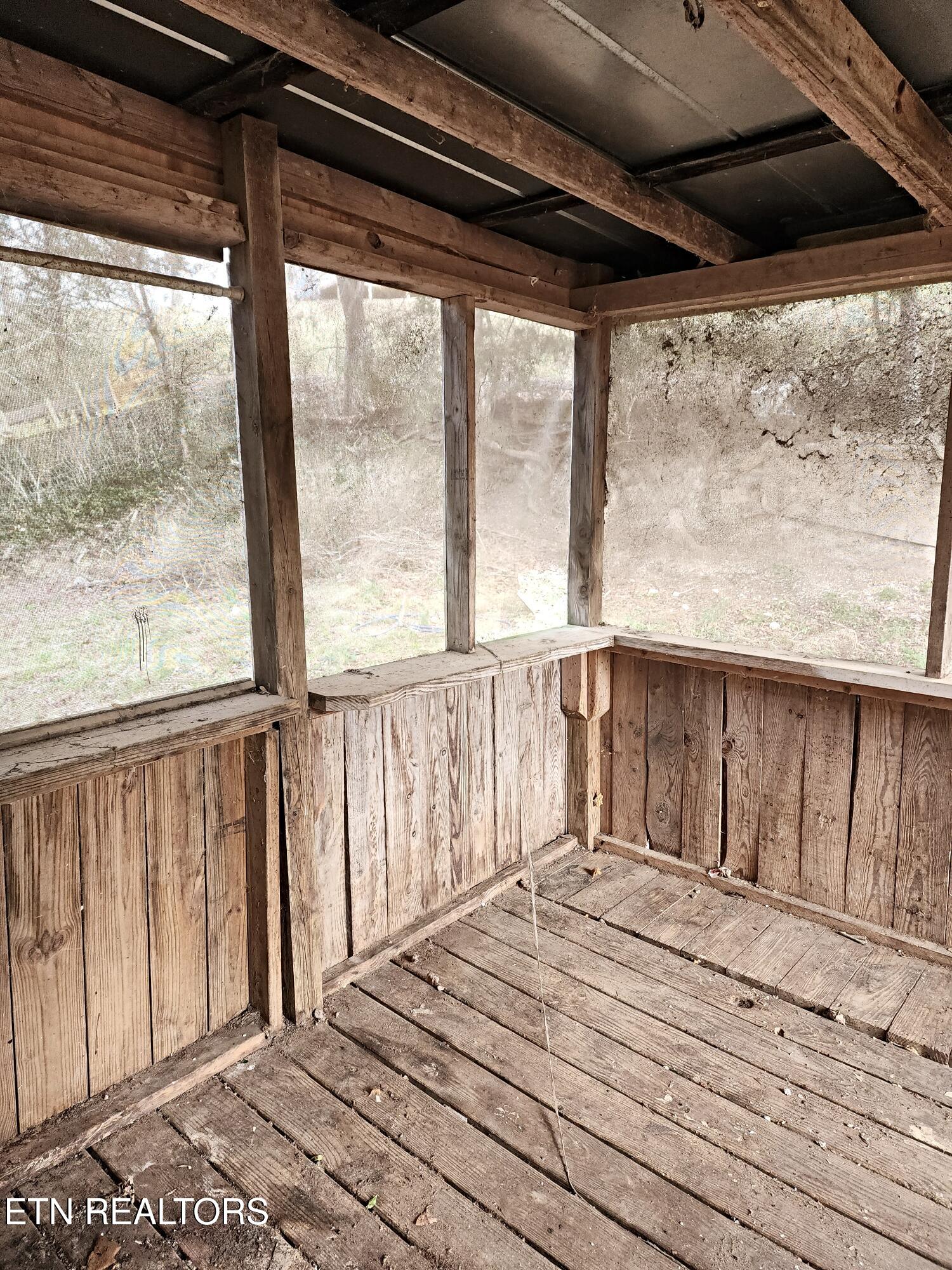 975 Davis Chapel Road La Follette, TN 37766 - Photo 14 of 15 20251230_101442975DavisChapel