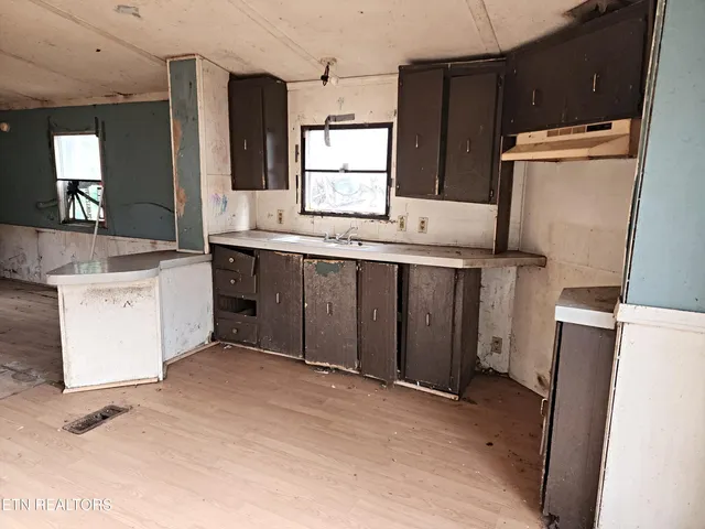 $35,000 | 975 Davis Chapel Road, La Follette, TN 37766